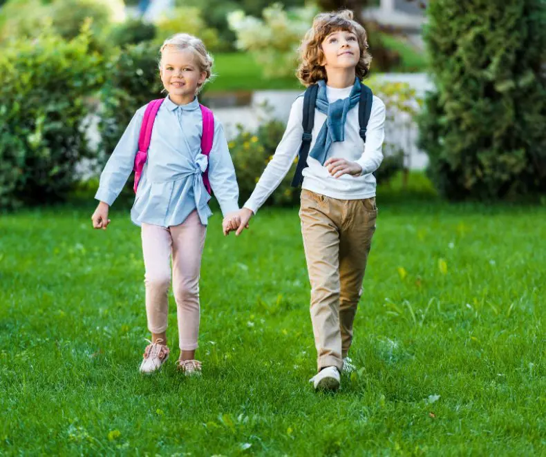 10 апреля - день братьев и сестёр